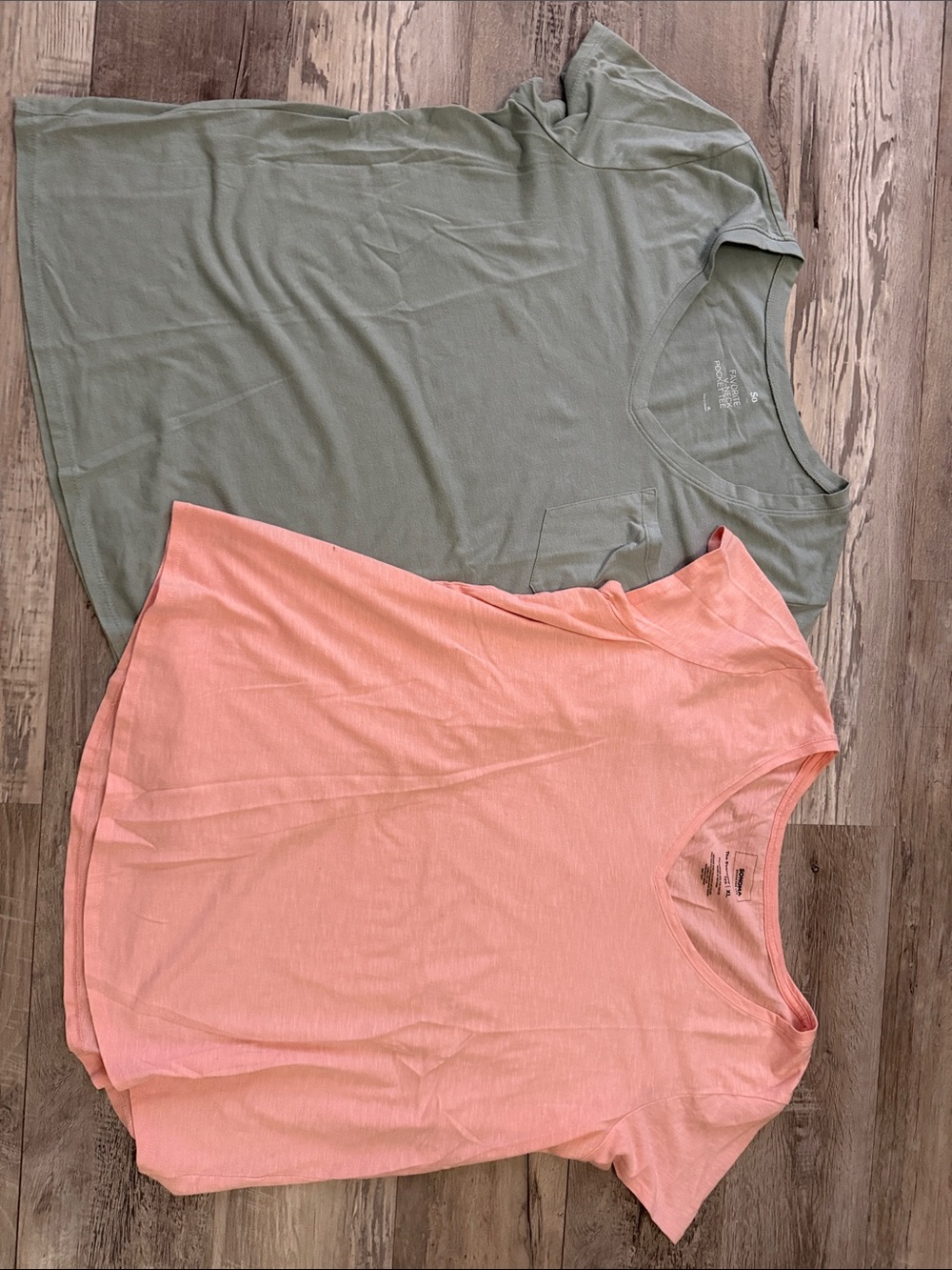 Women’s Short Sleeve Pocket Tee - Sage & Coral